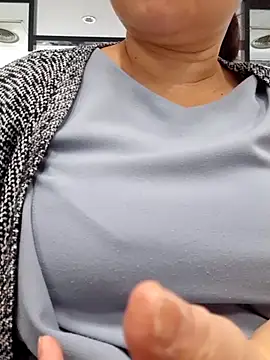 Yummyamasha online show from June 11, 2026, 2:53 am