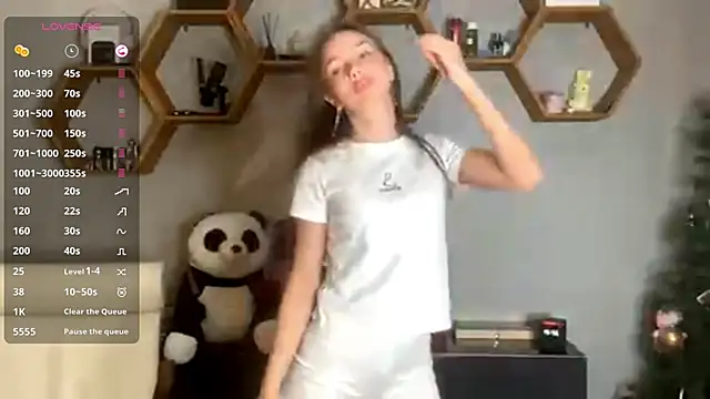 DeanneHenagan online show from February 5, 2026, 4:55 pm