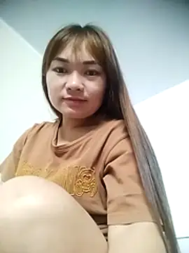 cute-hiphop online show from June 18, 2026, 3:16 pm
