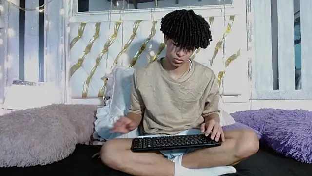 ian smith  online show from February 14, 2026, 11:40 am