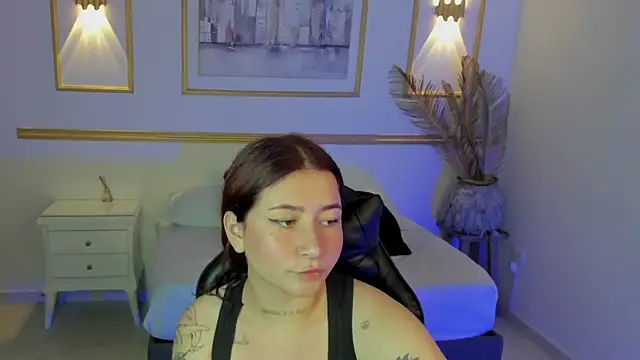 Snapshot of charlottee27_ chatting on March 7, 2026, 2:19 am charlottee27 online show from March 7, 2026, 2:19 am