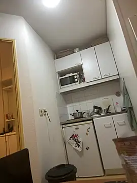 Snapshot of leh31l chatting on February 7, 2026, 6:55 pm leh31l online show from February 7, 2026, 6:55 pm