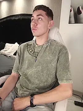 VictorMagnus online show from February 5, 2026, 8:13 pm