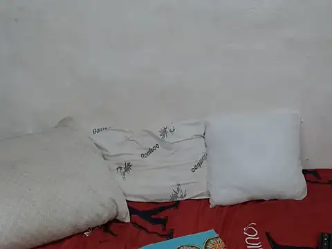 Snapshot of Lollydollx24 chatting on February 3, 2026, 6:46 pm Lollydollx24 online show from February 3, 2026, 6:46 pm