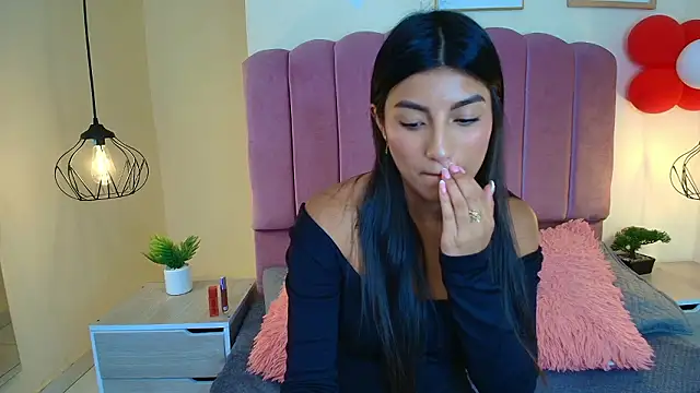 Ateneaaa  online show from March 16, 2026, 7:29 pm