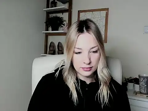 VelvetAngela online show from February 17, 2026, 6:32 am