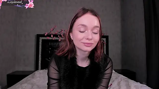 LillianPerry online show from March 2, 2026, 5:31 pm