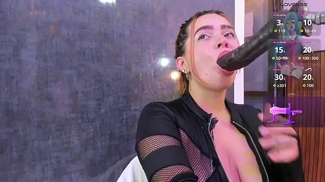 nicolle boobies online show from April 28, 2026, 8:03 pm