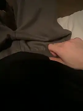 zo-19cm online show from February 1, 2026, 10:30 pm