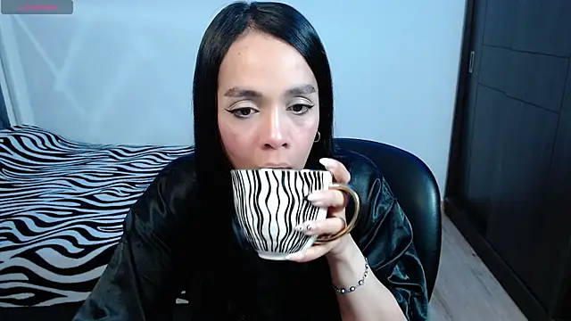 paula lopez   online show from August 3, 2026, 10:35 pm