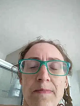 kinkkik31769 online show from February 5, 2026, 6:56 pm