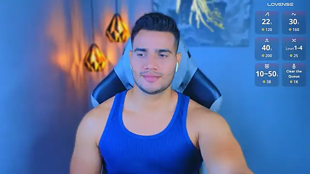 AndresRodriguez1 online show from May 4, 2026, 12:56 pm