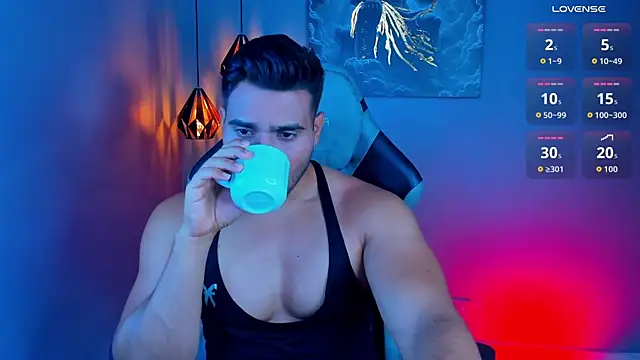 AndresRodriguez1 online show from May 8, 2026, 8:47 pm