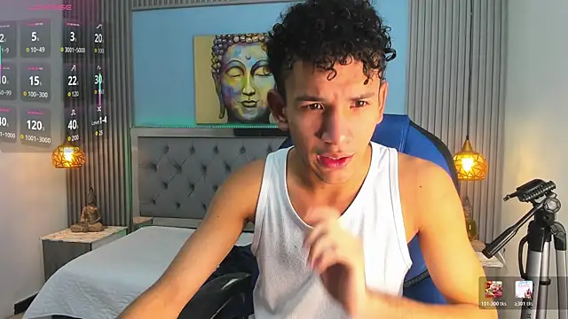 JDWhite18 online show from July 4, 2026, 12:39 am