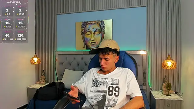 JDWhite18 online show from July 10, 2026, 12:59 am