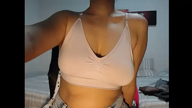 feetqueen36 online show from February 3, 2026, 6:11 am