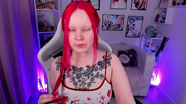 AnnieVibe online show from May 4, 2026, 5:31 pm