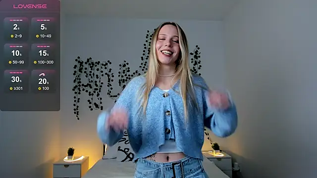 EllyMartinez online show from February 1, 2026, 12:48 pm