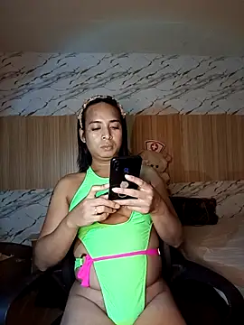 DollyWinter online show from March 12, 2026, 2:23 pm