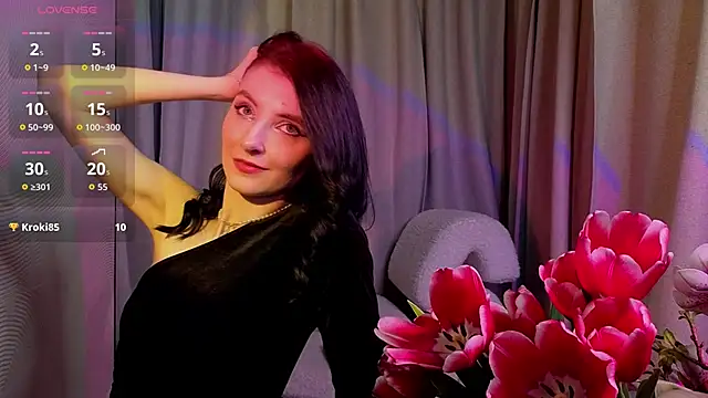 Snapshot of NicoleLuxe chatting on March 8, 2026, 6:55 pm NicoleLuxe online show from March 8, 2026, 6:55 pm