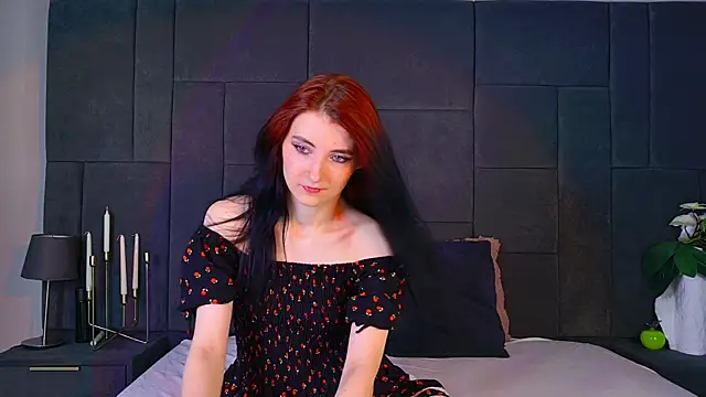 Snapshot of NicoleLuxe chatting on July 31, 2026, 4:39 pm NicoleLuxe online show from July 31, 2026, 4:39 pm