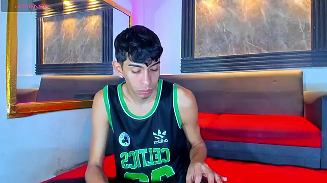 Snapshot of biig_boy chatting on May 10, 2026, 7:30 pm biig boy online show from May 10, 2026, 7:30 pm