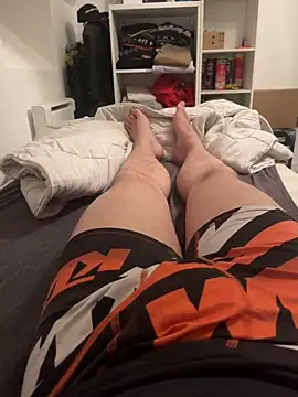 Enzo 2763 online show from June 6, 2026, 9:52 pm