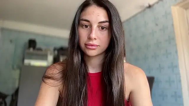 Snapshot of LiluMartiznir chatting on July 15, 2026, 11:04 am LiluMartiznir online show from July 15, 2026, 11:04 am