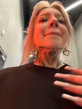 Snapshot of Chiibi chatting on March 10, 2026, 10:31 am Chiibi online show from March 10, 2026, 10:31 am