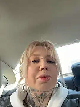 Snapshot of Chiibi chatting on March 11, 2026, 10:32 am Chiibi online show from March 11, 2026, 10:32 am