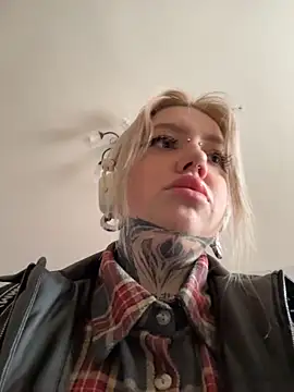 Snapshot of Chiibi chatting on March 18, 2026, 9:56 am Chiibi online show from March 18, 2026, 9:56 am