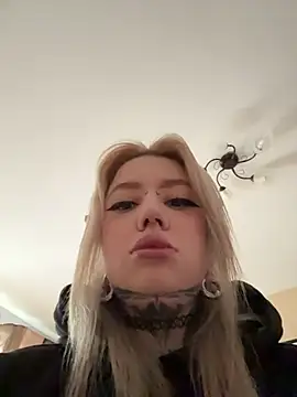 Snapshot of Chiibi chatting on March 19, 2026, 10:41 am Chiibi online show from March 19, 2026, 10:41 am