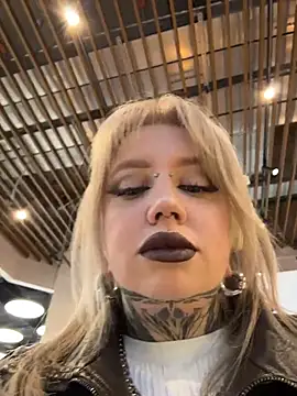 Snapshot of Chiibi chatting on March 22, 2026, 11:02 am Chiibi online show from March 22, 2026, 11:02 am