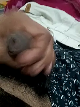 Snapshot of dynamolavis chatting on February 16, 2026, 10:22 am dynamolavis online show from February 16, 2026, 10:22 am