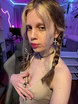 Maxine gold online show from May 9, 2026, 8:58 pm