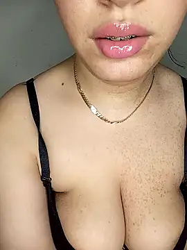 kamilia sexyy online show from March 7, 2026, 9:23 pm