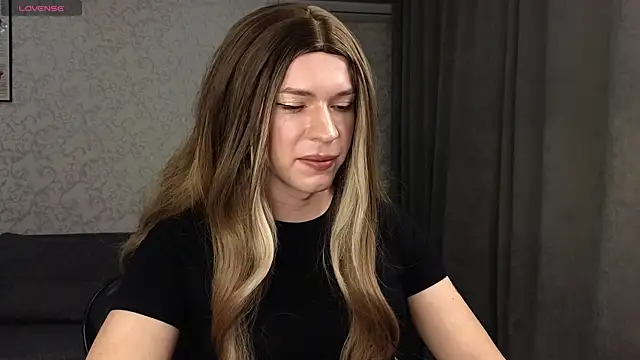 Anna inHear online show from May 3, 2026, 2:34 pm