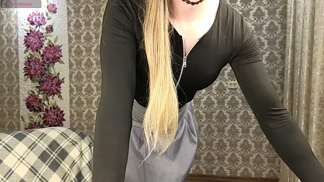 Anna inHear online show from June 26, 2026, 6:45 pm
