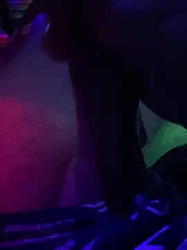 xblufjlj online show from February 7, 2026, 4:27 am