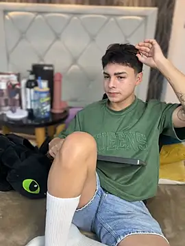 Samu Hott online show from March 14, 2026, 8:36 pm