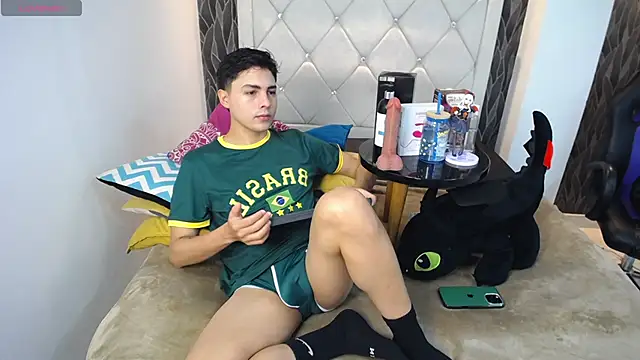 Samu Hott online show from March 18, 2026, 8:34 pm