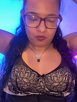 Snapshot of MelOnlyOf chatting on March 25, 2026, 11:33 pm MelOnlyOf online show from March 25, 2026, 11:33 pm