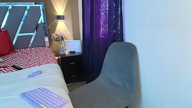 Snapshot of Noah_Smith01 chatting on April 2, 2026, 2:04 pm Noah Smith01 online show from April 2, 2026, 2:04 pm