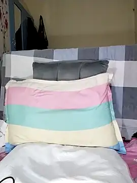 Snapshot of Lisant68 chatting on March 12, 2026, 3:12 am Lisant68 online show from March 12, 2026, 3:12 am