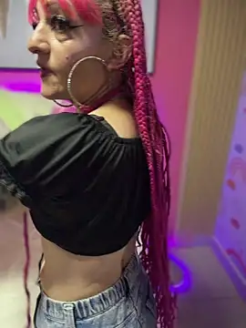 Karolaiin LS online show from February 15, 2026, 7:43 pm