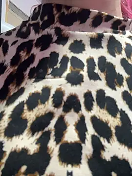 Snapshot of Maaddy_LS chatting on February 15, 2026, 7:43 pm Maaddy LS online show from February 15, 2026, 7:43 pm