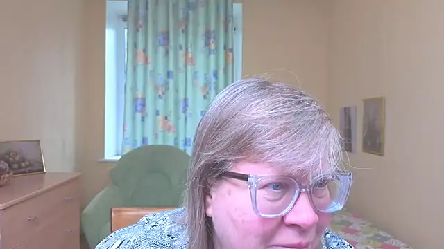 Emma Eclipsee online show from March 19, 2026, 11:58 am