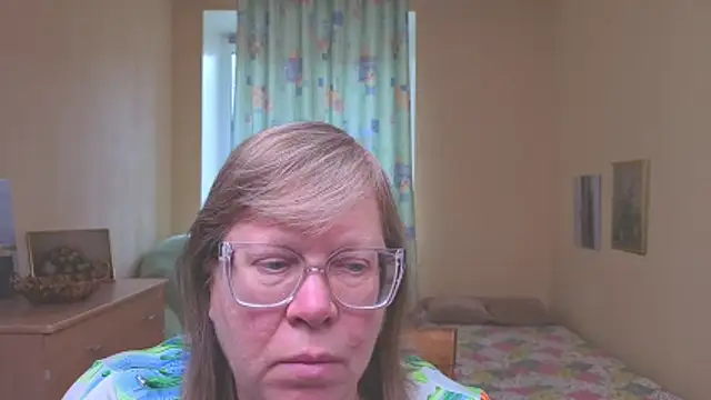 Emma Eclipsee online show from March 22, 2026, 12:52 pm