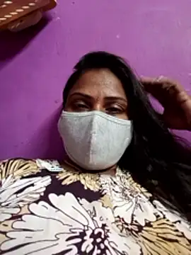 Tamil Hot Nisha online show from March 4, 2026, 10:27 pm