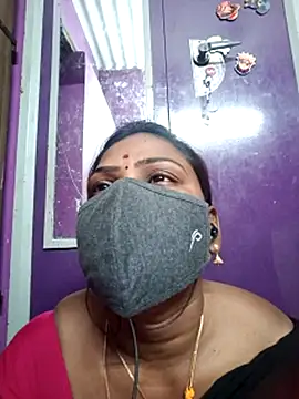 Snapshot of Tamil_Hot_Nisha chatting on April 18, 2026, 7:07 pm Tamil Hot Nisha online show from April 18, 2026, 7:07 pm